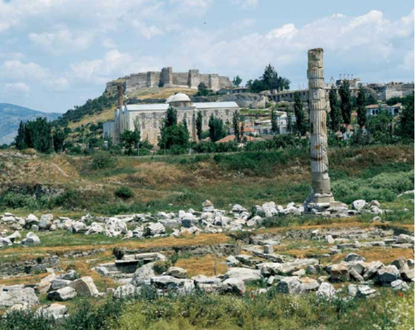 artemis tapınagi kalintilari